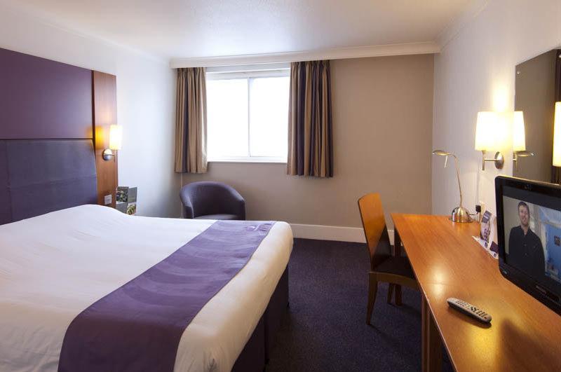 Premier Inn Dundee Centre Exteriör bild