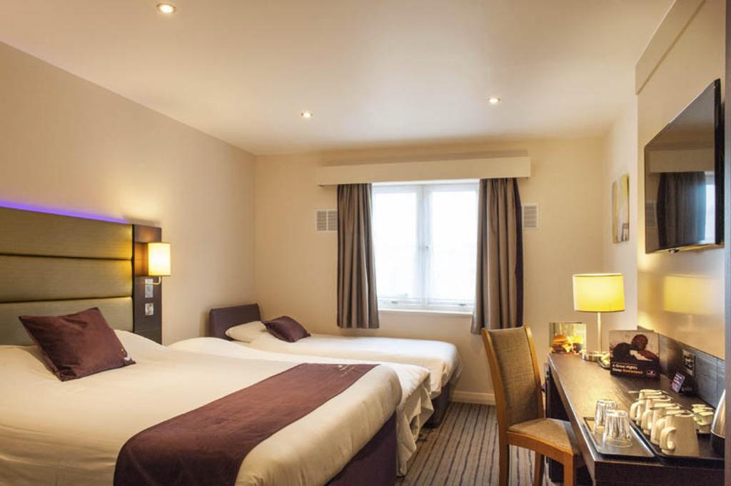 Premier Inn Dundee Centre Exteriör bild